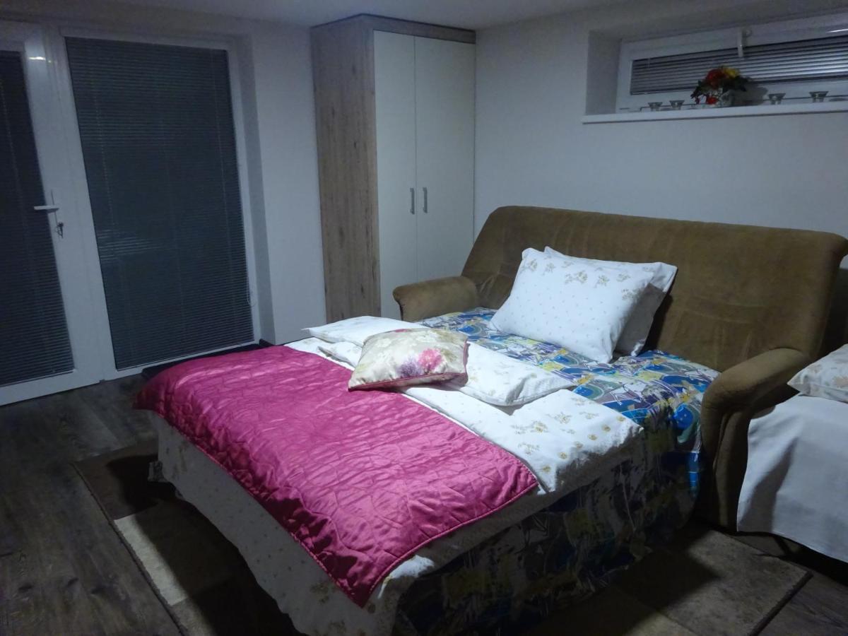 Family Friendly Apartment 3 Adults Plus Child Ruzomberok Exterior photo